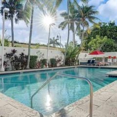 Penthouse! Waterfront! BNR Vacation Rentals