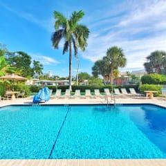 Steps to beach & Heated Pool! BNR Vacations