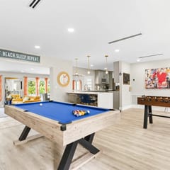 Pool Table! Arcade! Pool! BNR Vacation Rentals