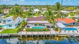 Brand New Waterfront Home! BNR Vacation Rentals