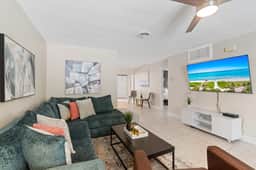 Fresh Pool Home! Managed by BNR Vacation Rentals