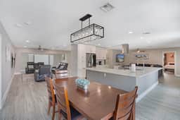 Walk to the Beach! Managed by BNR Vacation Rentals
