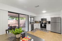 Modern Pool Home!  Managed by BNR Vacation Rentals