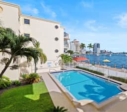 Waterfront Condo Near Beach & Las Olas 🌴BNR Vacation Rentals
