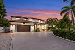 6 Bedroom Pompano - Image 3