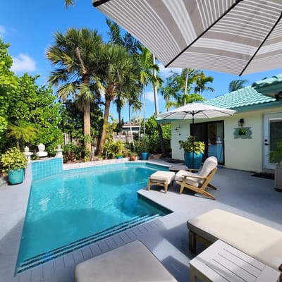 Tropical Garden by the Beach! BNR Vacation Rentals