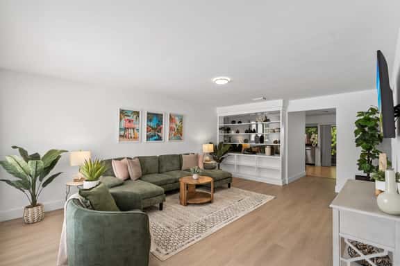 5BR Pool House BNR Vacation Rentals - Image 1