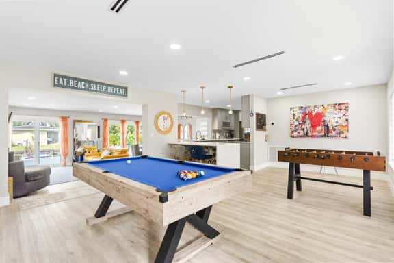 Pool Table! Arcade! Pool! BNR Vacation Rentals - Image 1