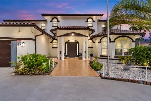 6 Bedroom Pompano - Image 1
