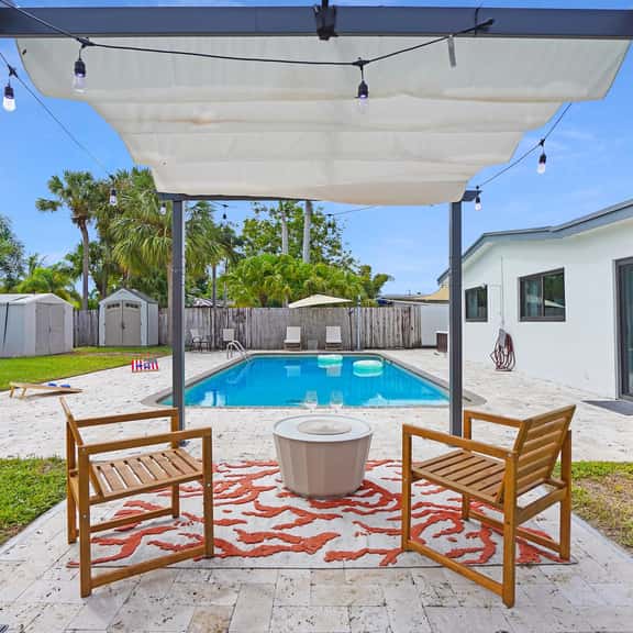 Pool & Spa! BNR Vacation Rentals - Image 1
