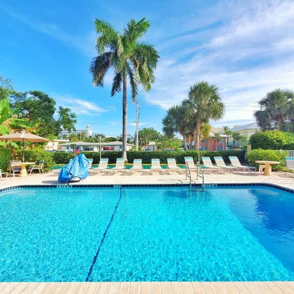 Steps to beach & Heated Pool! BNR Vacations - Image 1
