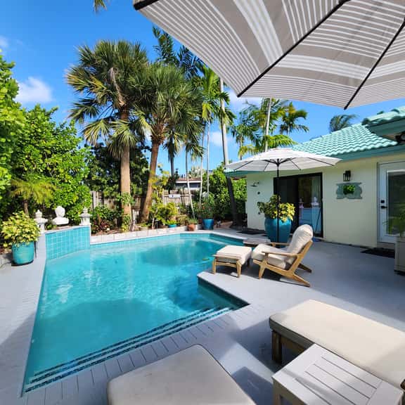 Heated Pool! Close the Beach- BNR Vacations - Image 1