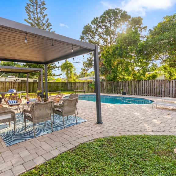 4 BR Heated Pool! BNR Vacations - Image 1