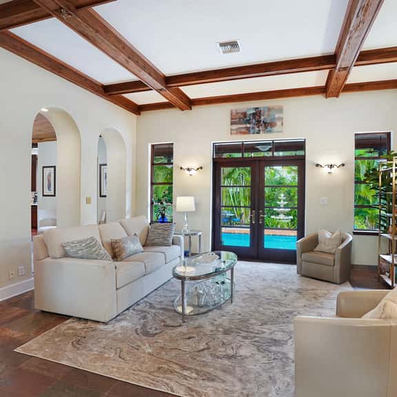 Boca Luxury neighborhood. Pool & Piano - Image 1