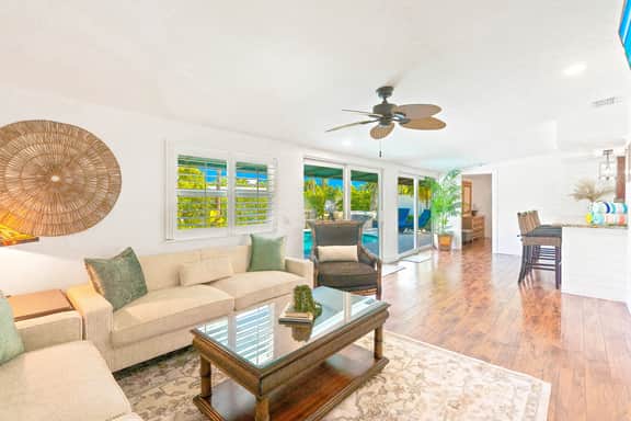 Brand New Waterfront Home! BNR Vacation Rentals
