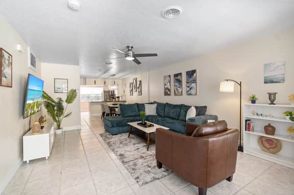 Fresh Pool Home! Managed by BNR Vacation Rentals