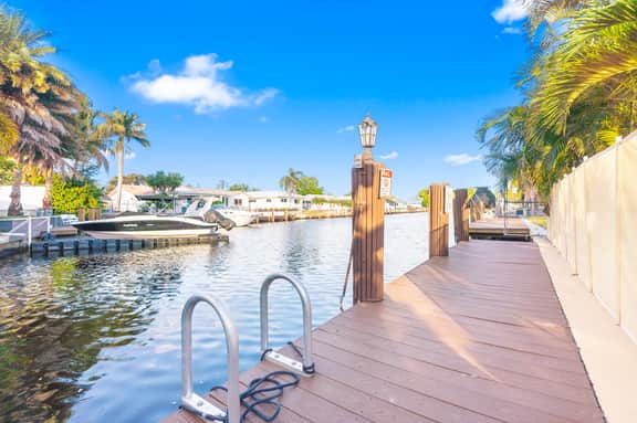 Boat Dock, Kayaks! Managed by BNR Vacation Rentals