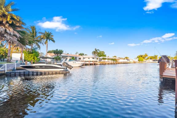 Boat Dock, Kayaks! Managed by BNR Vacation Rentals