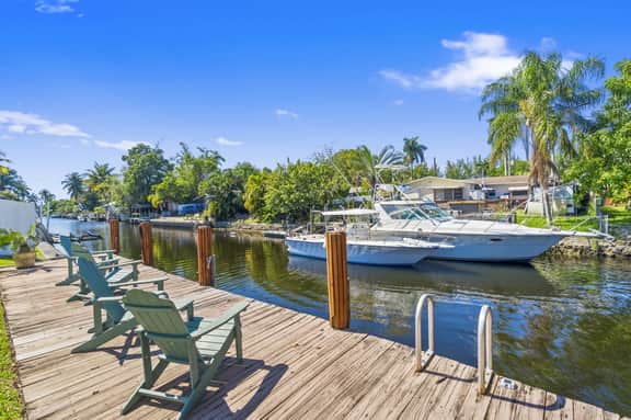 5 minutes from Hard Rock!    BNR Vacation Rentals