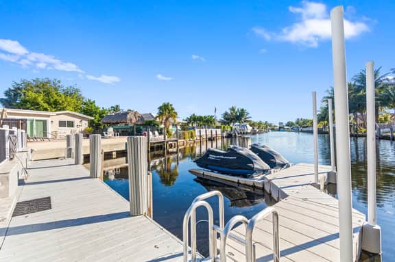 Relaxing Waterfront Retreat - BNR Vacation Rentals