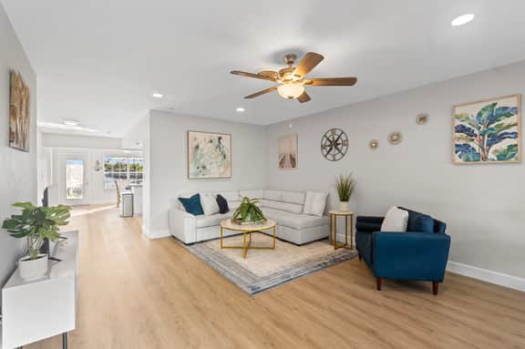 Waterfront Modern Retreat! - BNR Vacation Rentals