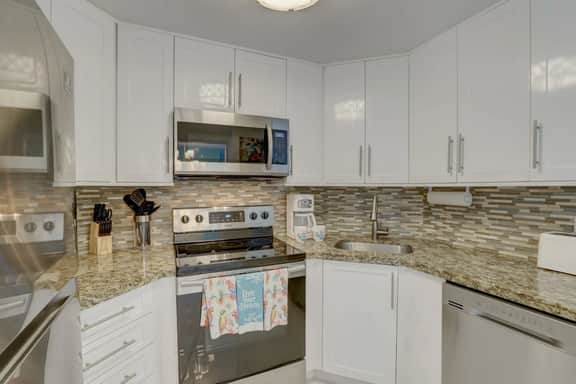 Luxury by the Sea Oceanfront Getaway! by BNR Vacation Rentals - Image 5